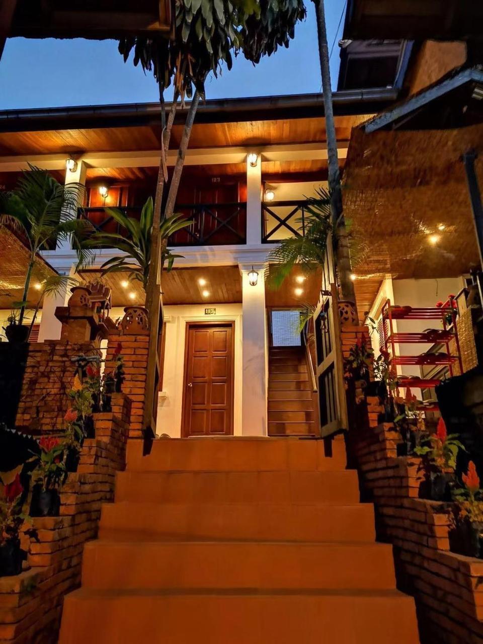 لوانغ برابانغ Dear Villa House المظهر الخارجي الصورة