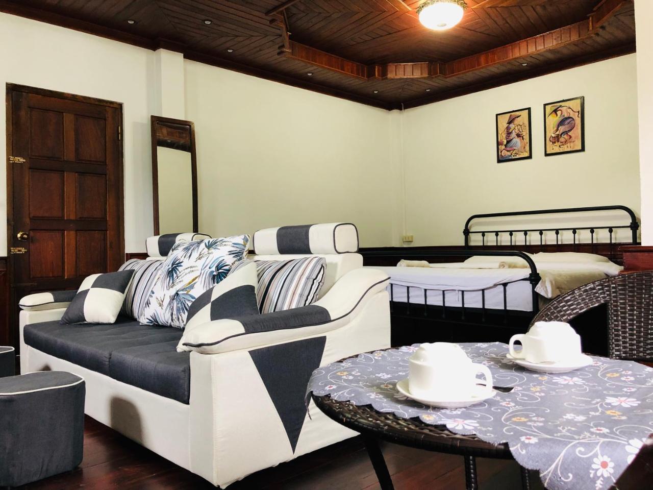 لوانغ برابانغ Dear Villa House المظهر الخارجي الصورة